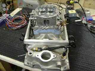 Front View, Note one-piece fuel rail.